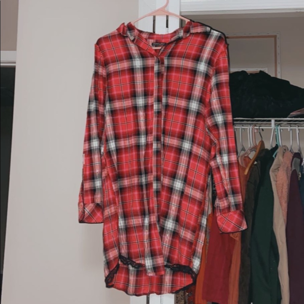 Victoria’s Secret Red Plaid Night Shirt w Black fine lacing
